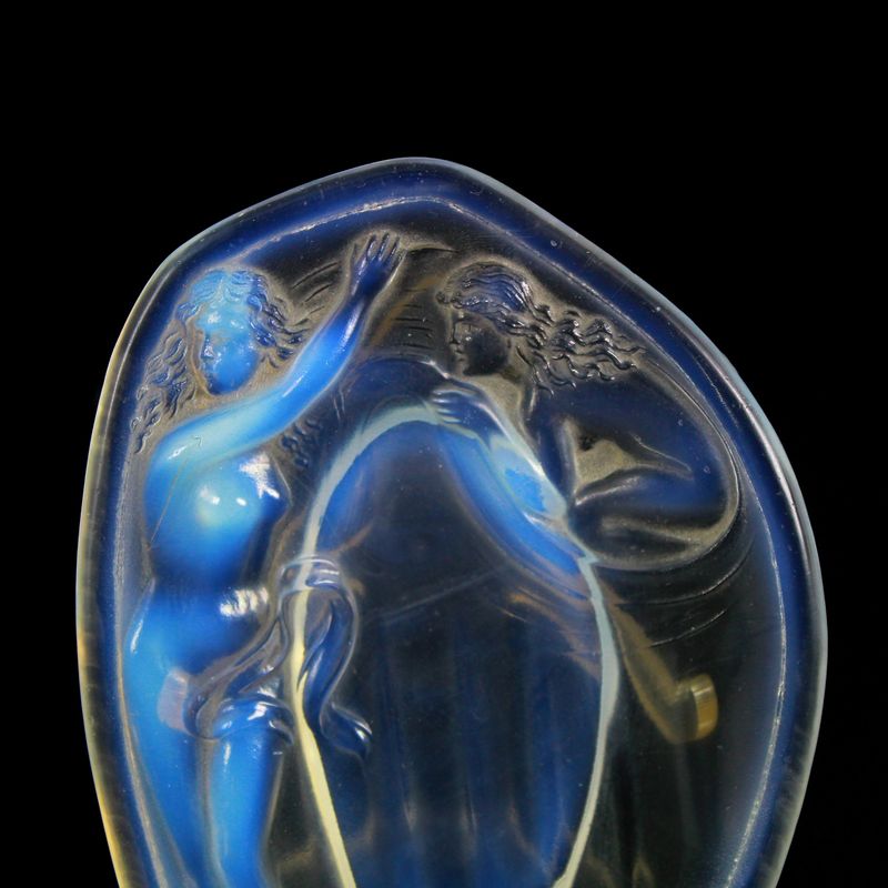Bowl made of opalescent glass with nude depictions, Heinrich Hoffmann around 1910