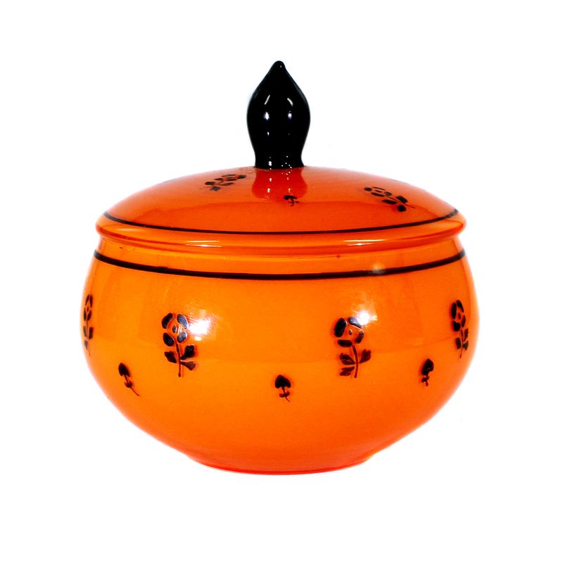 Lidded jar made of tango-colored glass with floral decoration, Loetz around 1915