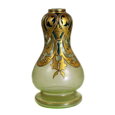 Vase aus hellgrünem Uranglas mit Goldmalerei, Fritz Heckert, Dekor Adolph Heyden
