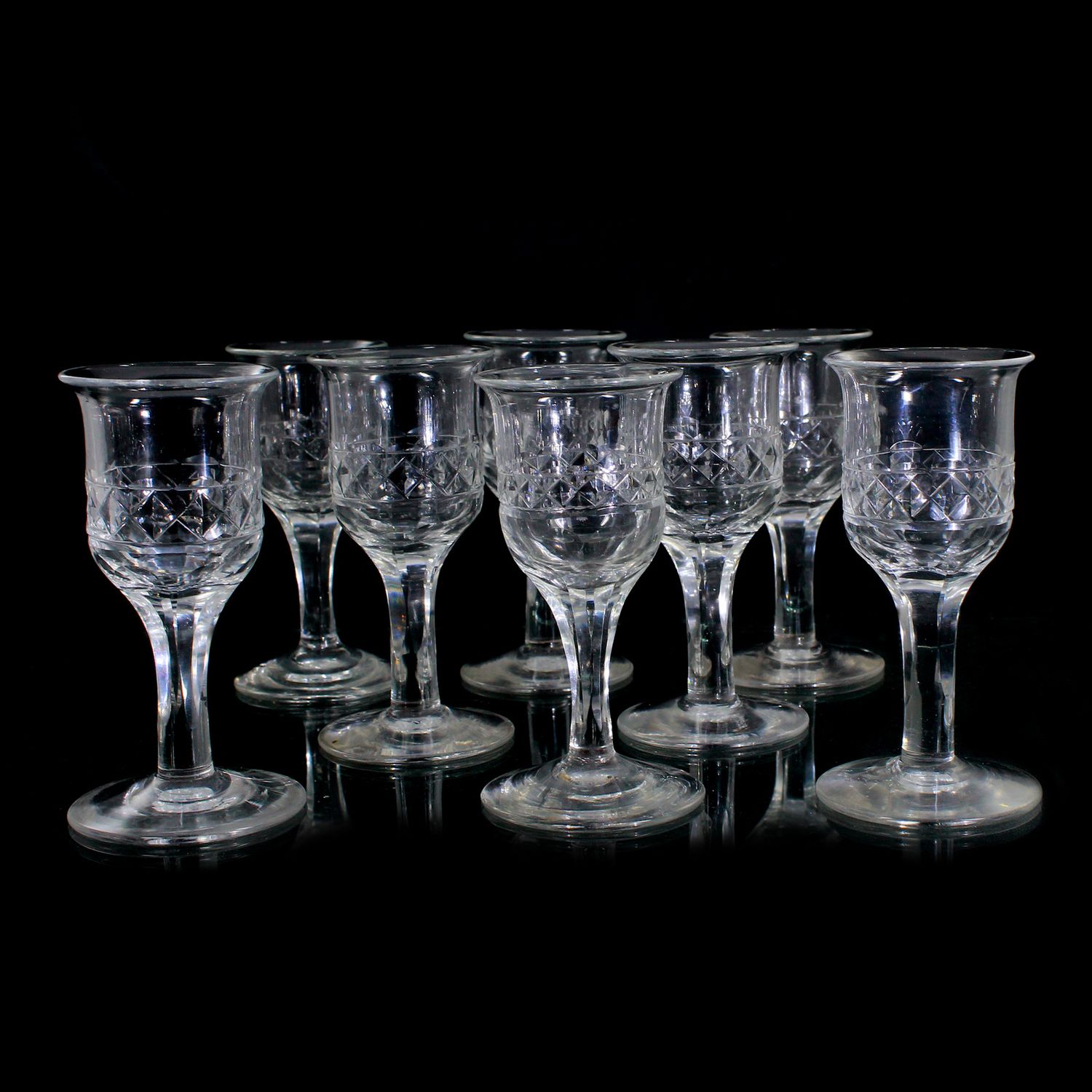 1 of 8. French goblet in lead crystal with diamond carrés, circa 1810-30.
