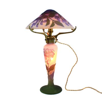 Jugendstil Tischlampe mit Dekor der Hortensien, signiert Galle, um 1904