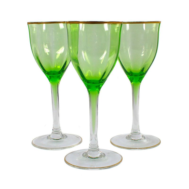 3 stem glasses with optically ribbed bowl and light green inner catch, rain hut