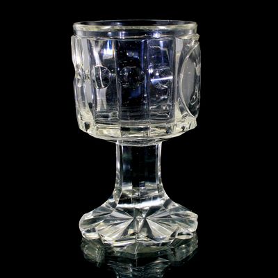 Footed beaker with free-cut crown and monogram A.v.F, Johann Meyr, Adolfhütte, around 1835