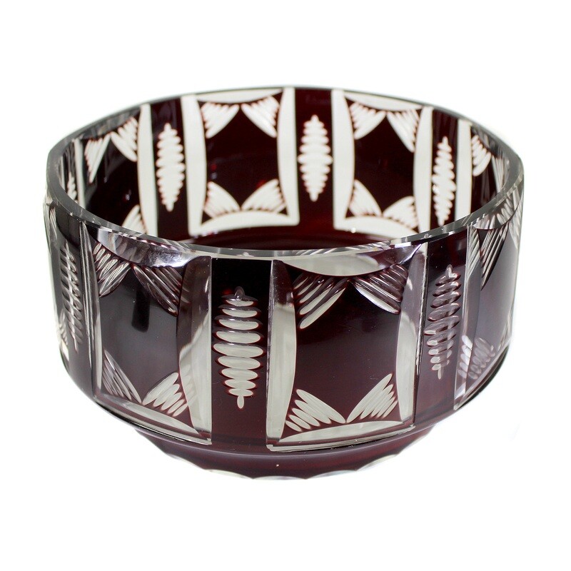Large bowl with ruby red overlay &amp; wedge cut, Joh. Oertel in Haida around 1920