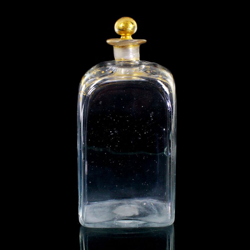 Rectangular bottle with stopper and gold painting, France or Bohemia, circa 1800