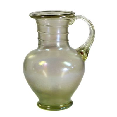 Small handled jug made of green glass with thread decoration, Josephinenhütte circa 1881-1900