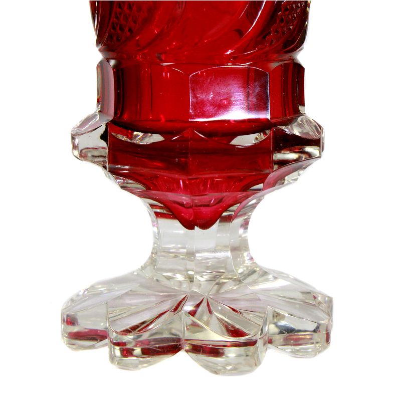 Footed beaker with gold ruby ​​base and cornucopias, Bohemia or Russia, circa 1840