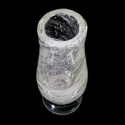 Vase aus farblosem, dickwandigem Glas mit Luftblasendekor, um 1980-90.