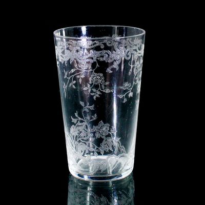 Sektbecher aus farblosem Kristallglas, Baccarat, Serie Louis XV