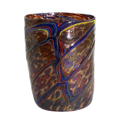 Venezianischer Becher mit opakbraunen Krösel- und Metalloxideinschmelzungen