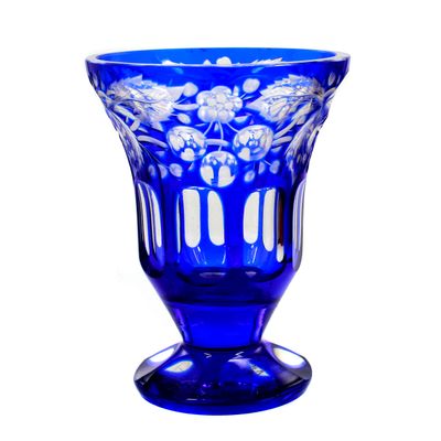 Kleine Vase mit blauen Überfang und Tiefschliff-Dekor, Haida um 1915-20.