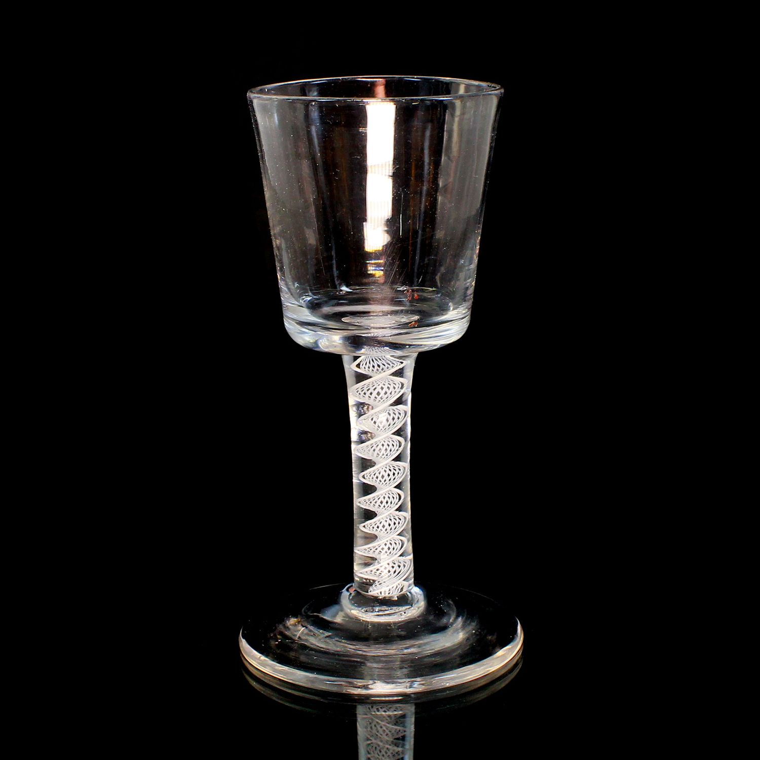 Thread glass with cylindrical cup made of lead glass, England around 1760-70