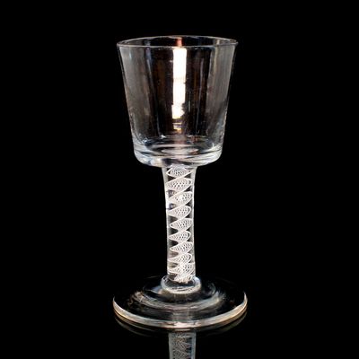 Fadenglas mit zylindrischer Kuppa aus Bleiglas, England um 1760-70