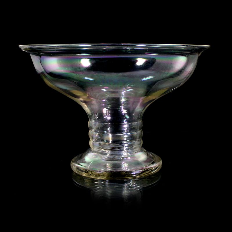 Trumpet-shaped blue glass vase with golden nodus, sign. Jean Beck