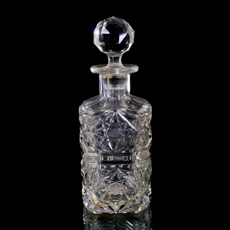 Flacon made of colorless crystal glass with decorative cut, Belgium circa 1910-20