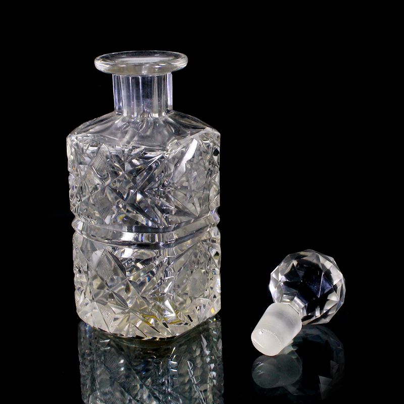 Flacon made of colorless crystal glass with decorative cut, Belgium circa 1910-20