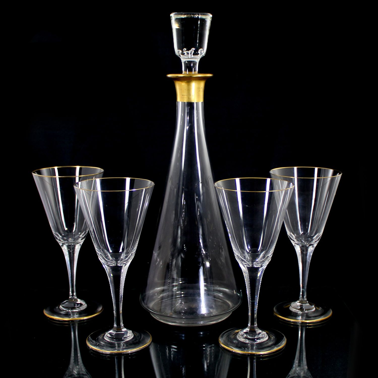 Large crystal glass carafe with four wine glasses, Josephinenhütte, designed by S. Haertel, c. 1910.