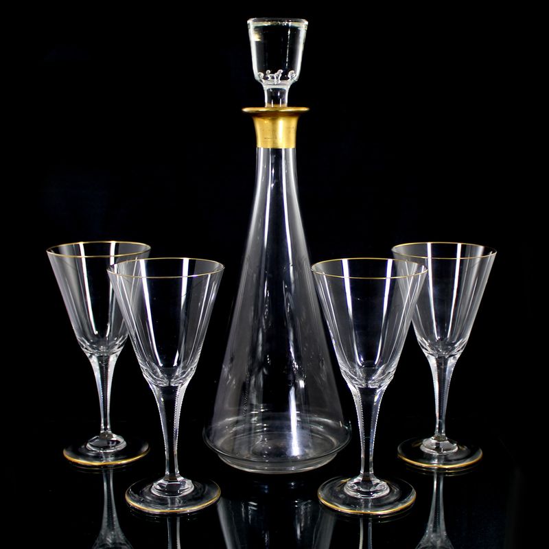 Large crystal glass carafe with four wine glasses, Josephinenhütte, designed by S. Haertel, c. 1910.