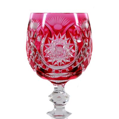 Stängelgläser mit magenta Überfang &amp; Zierschlliff, Cristallerie Baccarat um 1907