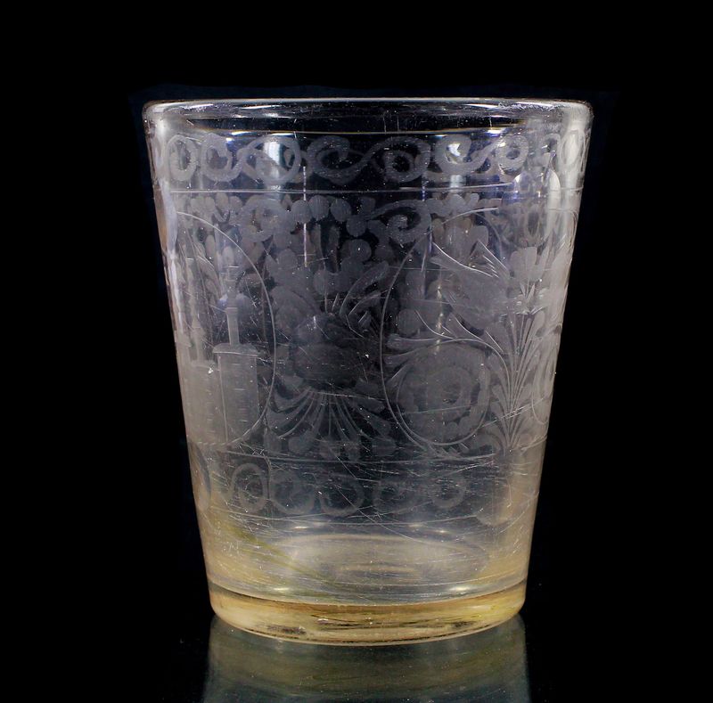 Beaker with sunflowers, depictions of birds, and architecture, Bohemia, c. 1680–90