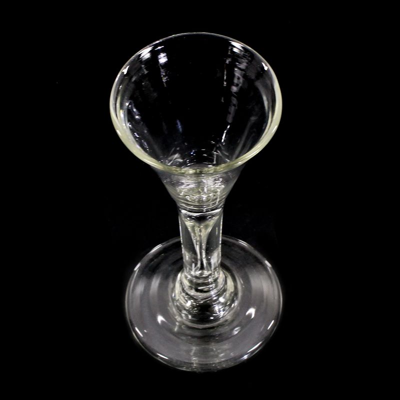 Pointed chalice with air column, North German or English, second half of the 18th century.