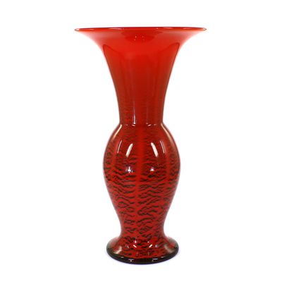 WMF Ikora Vase mit roten Innenfang und schwarzen Pulvereinschmelzungen