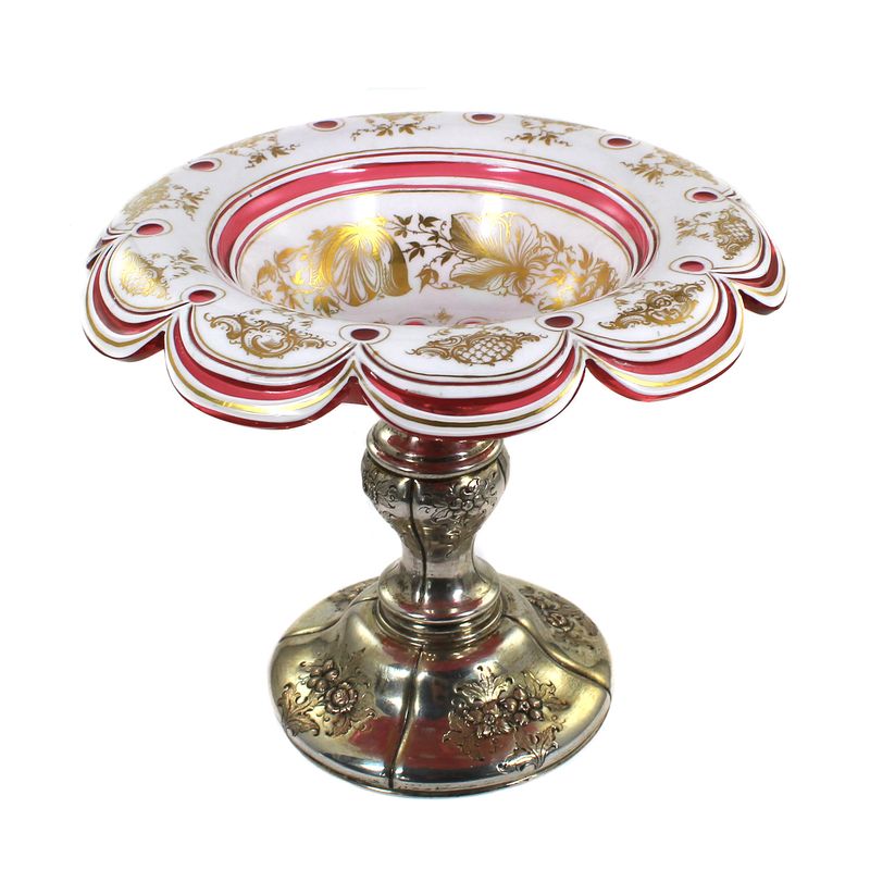Footed bowl with multi-layered overlay and silver-plated foot, Josephinenhütte, circa 1850.