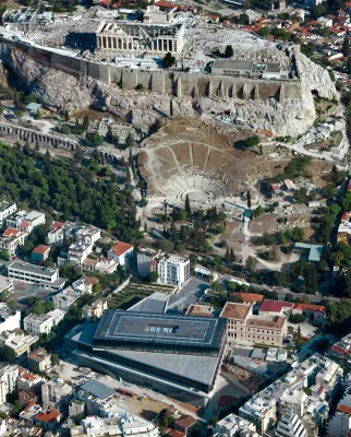 Grecia - Atenas, Mykonos & Santorini (3-3-3)  hasta 31 de octubre 2026