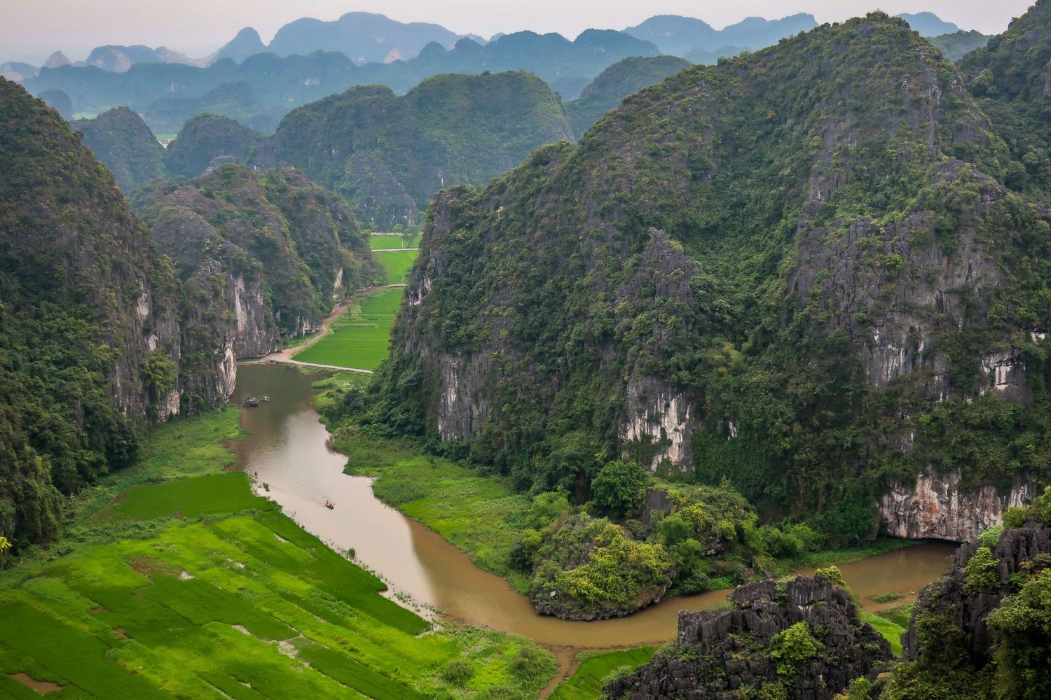 Vietnam | Extensión A Ninh Binh 2dias / 01 noche Salida en Privado 2026-2027 Vietnam | Extensión A Ninh Binh 2dias / 01 noche Salida en Privado 2026-2027