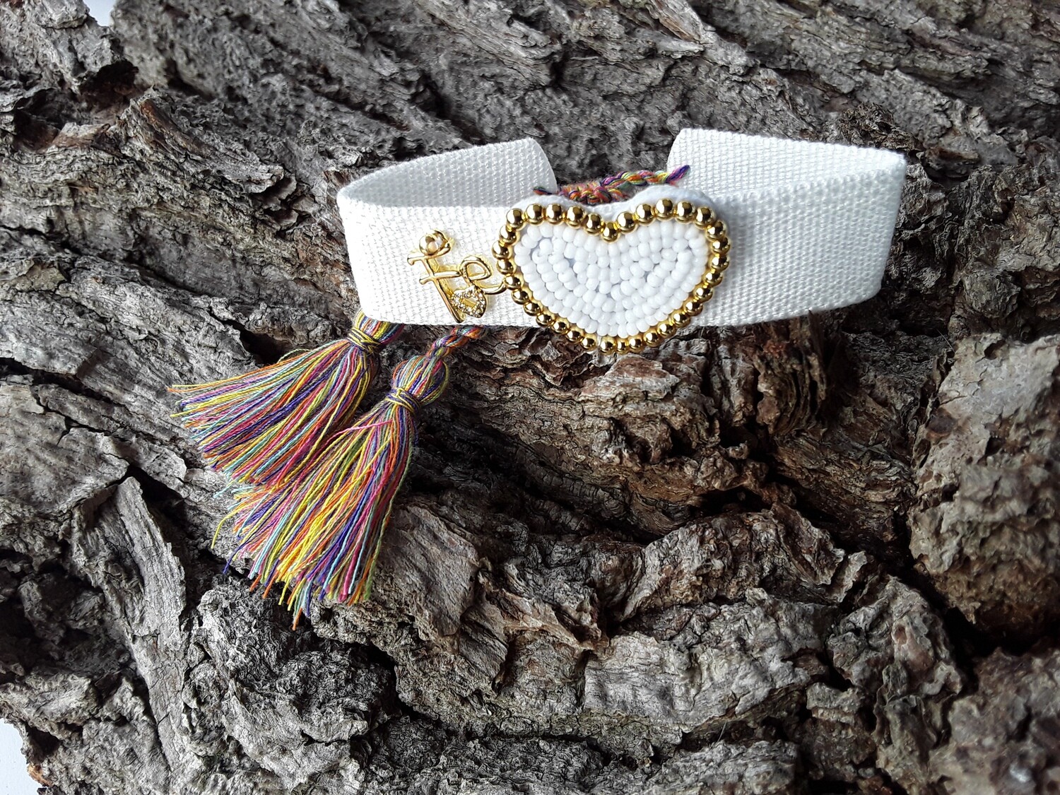 Kordelarmband mit Herz aus  Miyuki-Perlen
