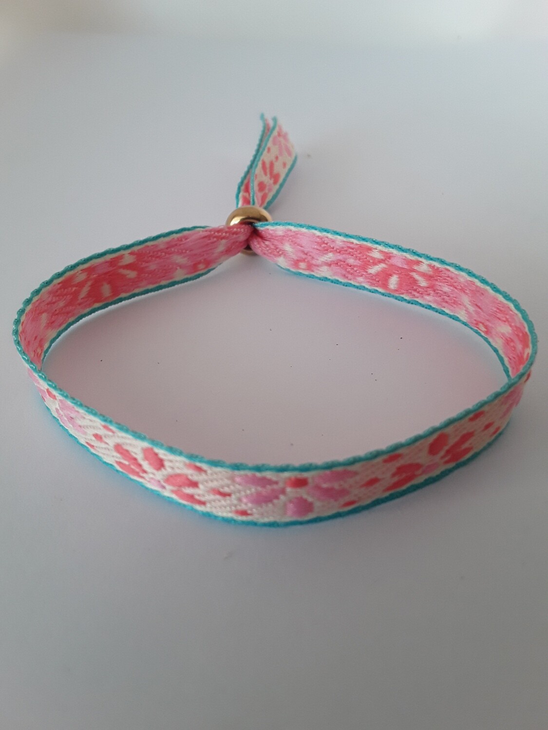 Schmuckarmband im IBIZA-Style "pink flower"