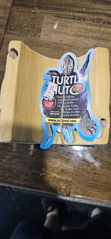 ZooMed Turtle Hut Ceramic