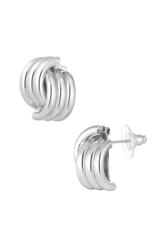 Oorbel gekruiste schakel zilver