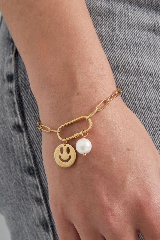 Armband schakel smiley goud