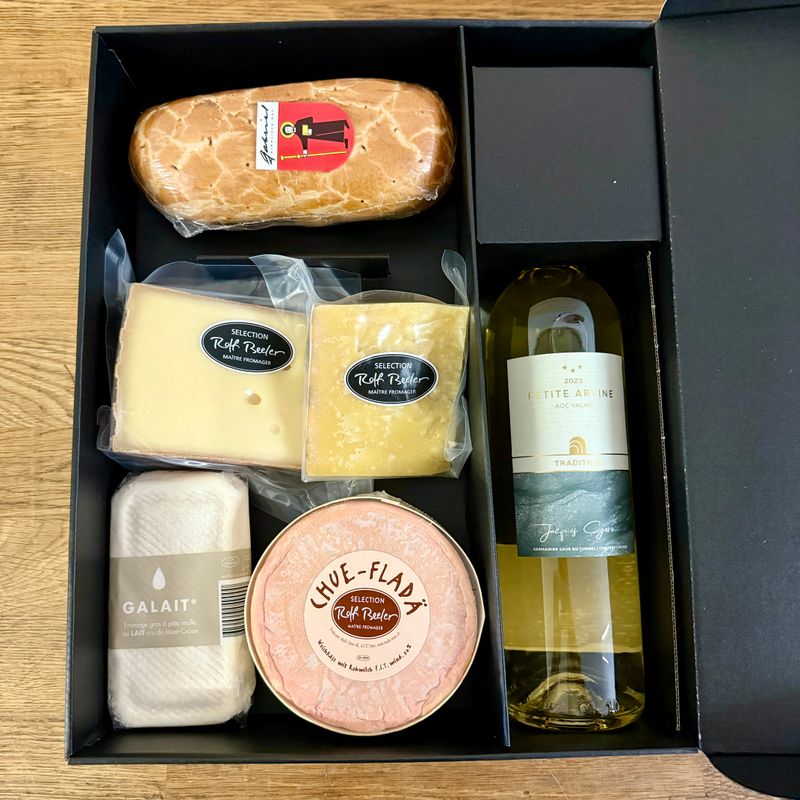 Schweizer Spezialitäten Geschenkbox