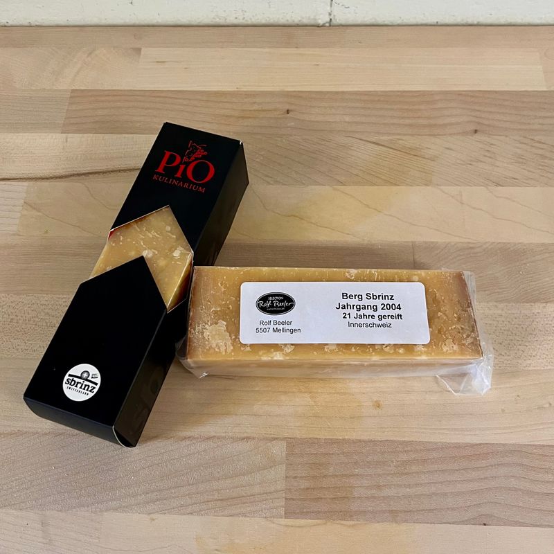 Berg Sbrinz mit Jahrgang 2004 (21 Jahre alt) 