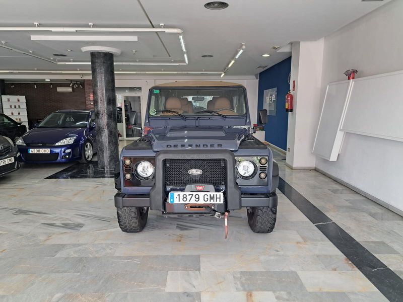Land Rover Defender 90
