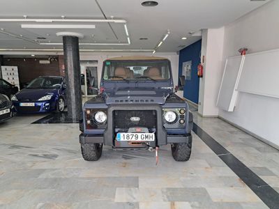 Land Rover Defender 90