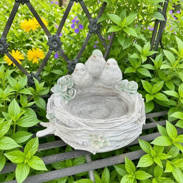 Fuglebad, rede med fugle H21/B30 cm