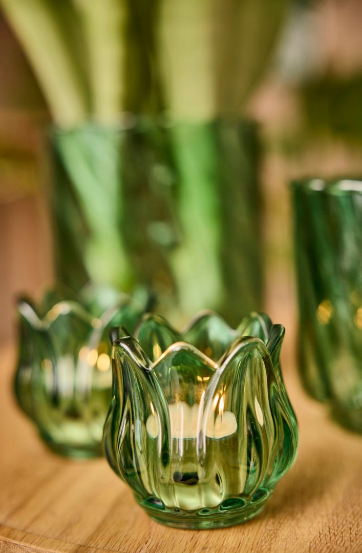 Vase Tulip. Grøn glas.