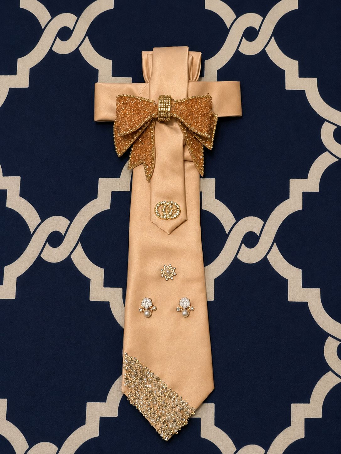 Champagne GG Necklace Tie