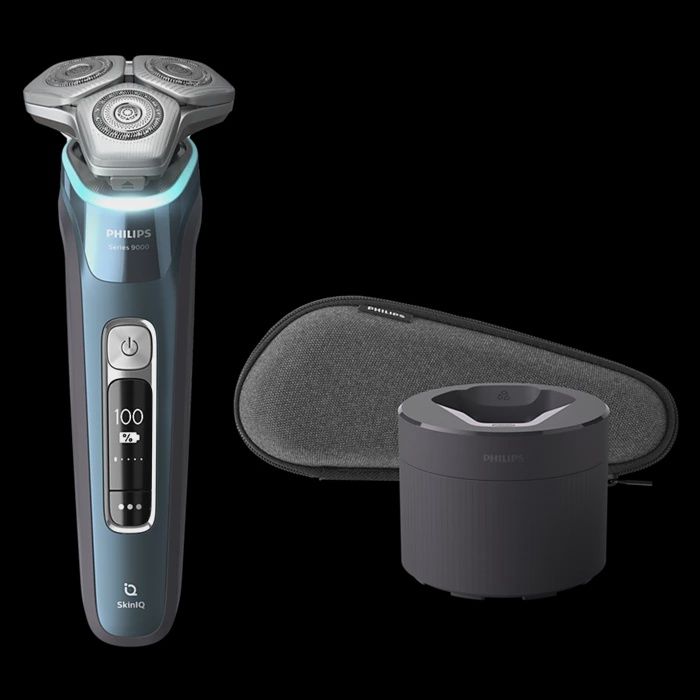 Philips Series 9000 Electric Shaver Wet/Dry Clean/Charge