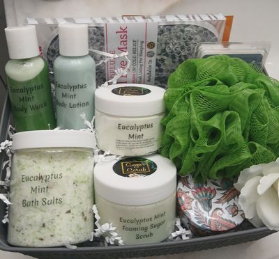 LAVISH LOVE SPA BASKET