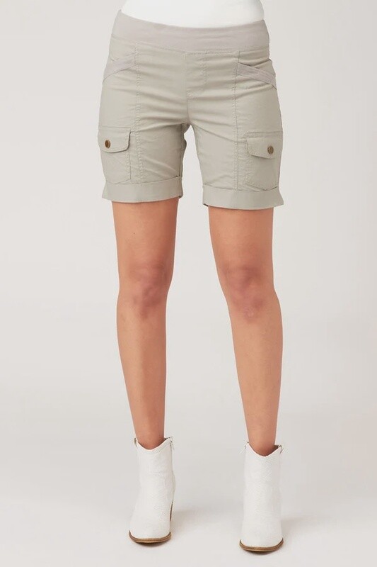 XC2403286 CLARRIE SHORT