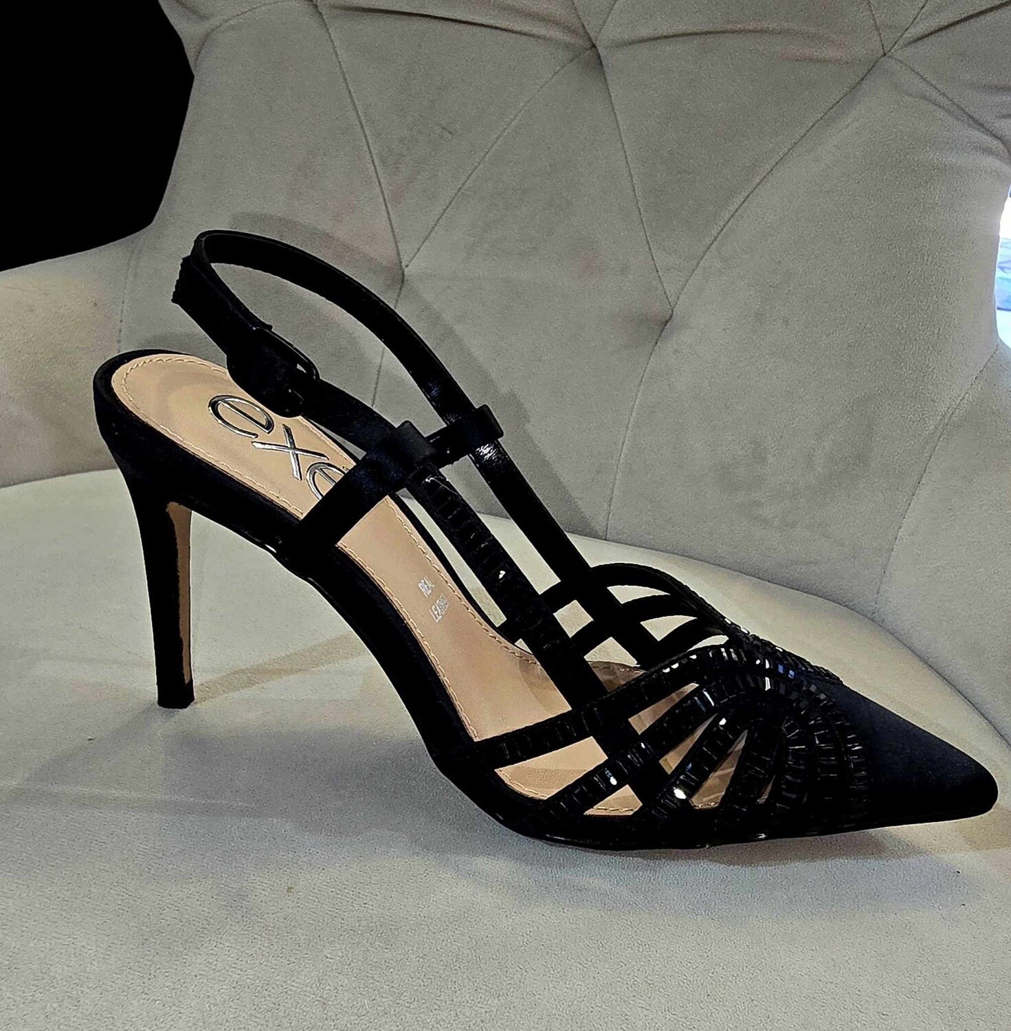 EX24034610 CINDERELLA SLIPPER