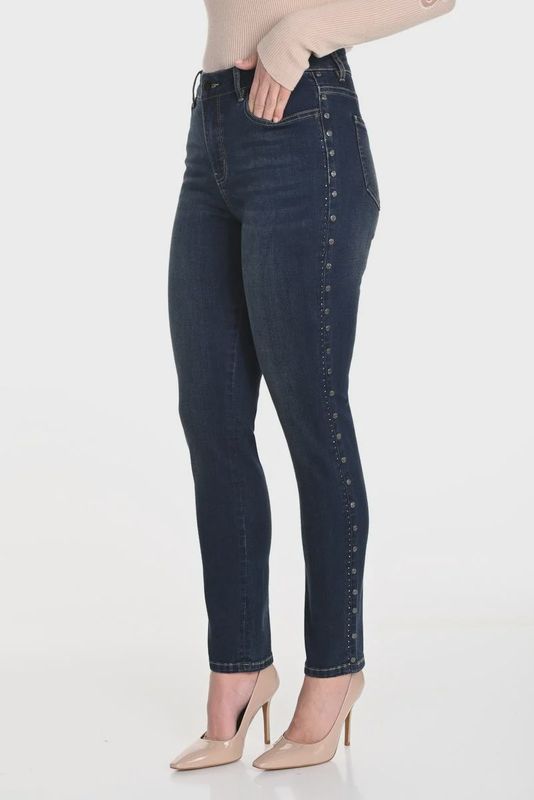 FL2407844243493   SHARP STUD JEANS