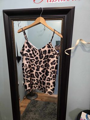 NB2409193 LEOPARD BOXY TANK