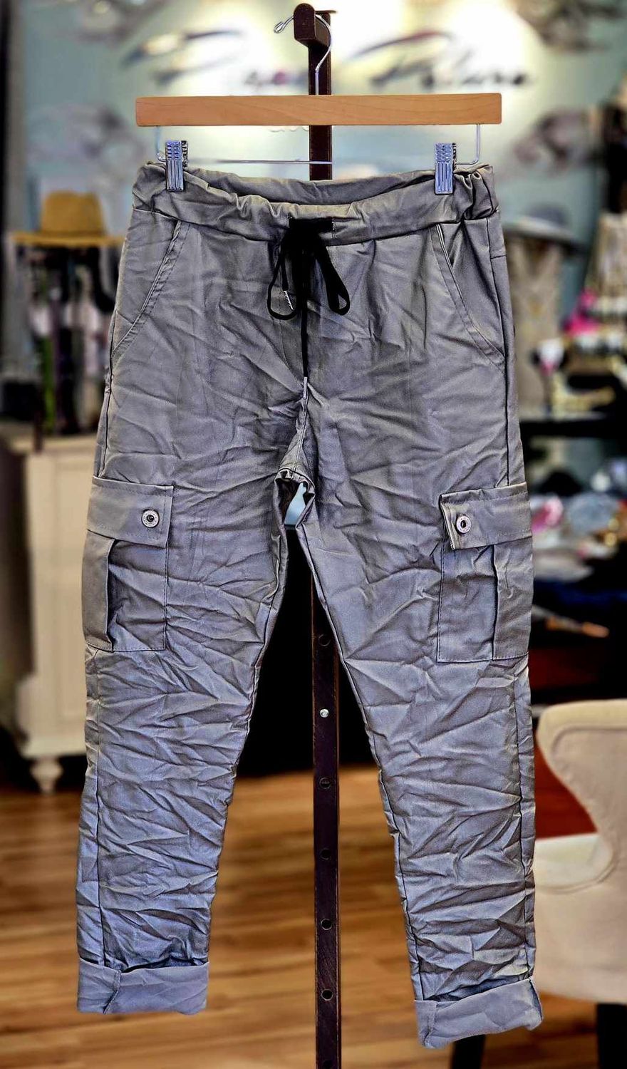 CU2410306987   METALIC PEWTER CARGO