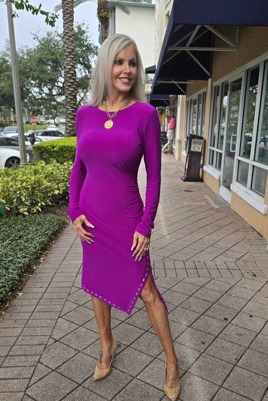 RJ24101072267   AMARANTH DRESS