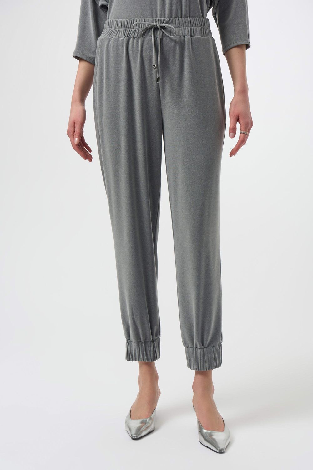 RJ25082054  SILKY KNIT JOGGERS